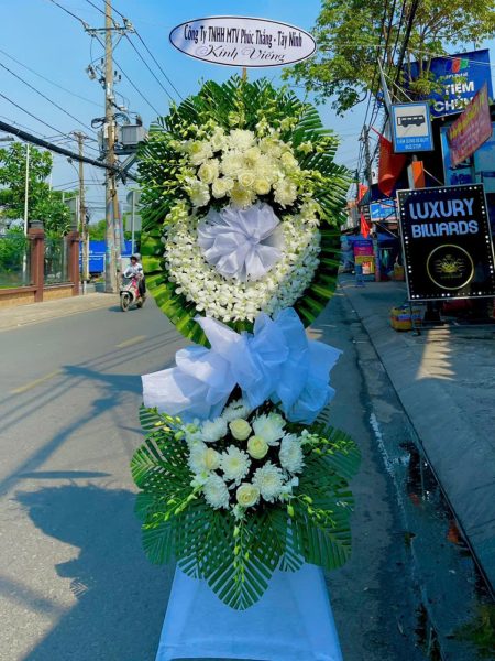 Mẫu hoa chia buồn phổ biến nhất